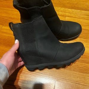 Sorel black waterproof bootie size 9.5